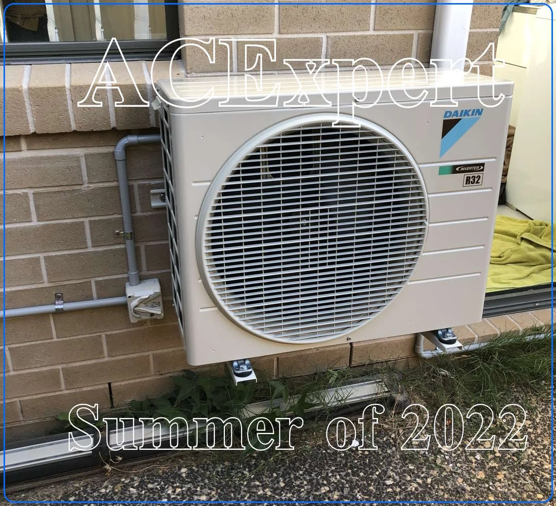 Technician installing outdoor unit during split system installation in Brisbane. Call 0420 718827 for service.